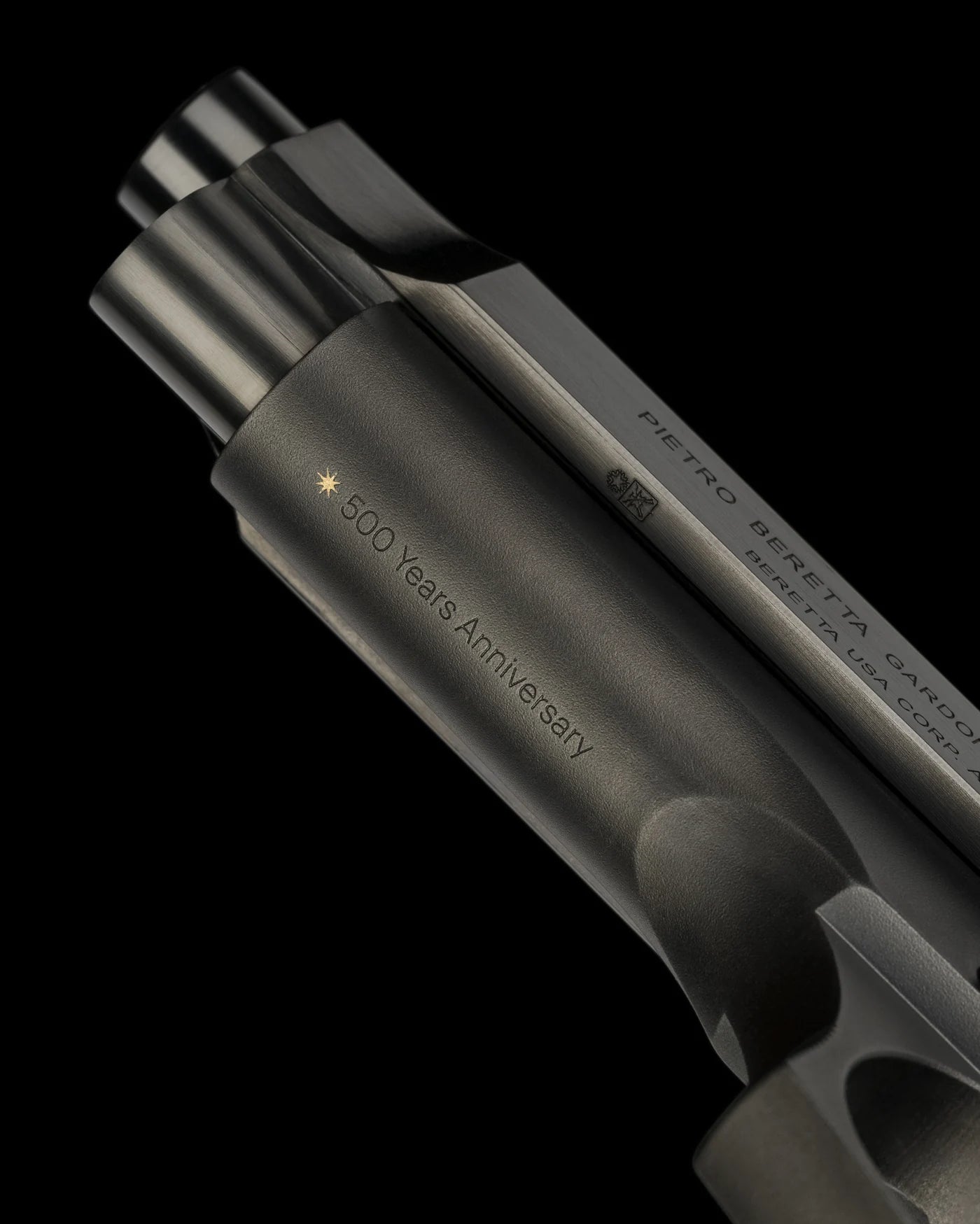 A close-up of the DLC-finished slide and its 500 Years anniversary engraving.